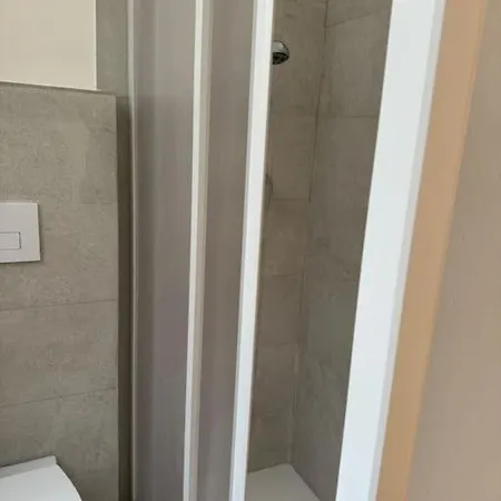 Apartamento Cinque Lampadi Acquario *