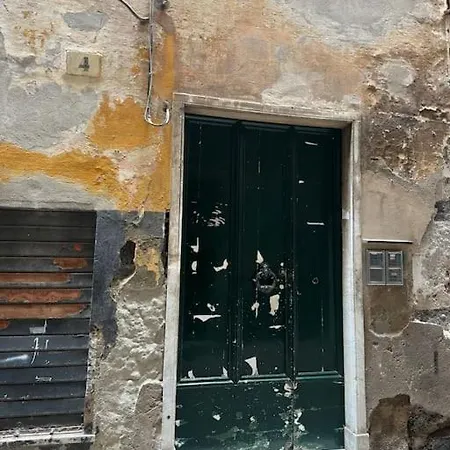 Cinque Lampadi Acquario Génova