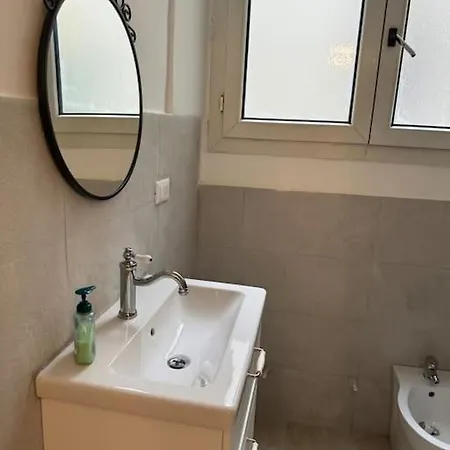 Apartamento Cinque Lampadi Acquario Génova
